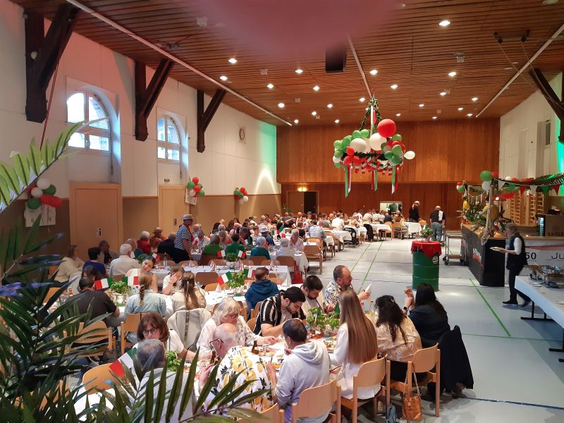 Eine italienische Nacht am Fils-Strand